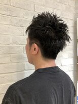 コム(com by neolive)&nbsp;スタイリッシュな刈り上げスタイル 2