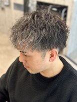 スリードットバーバーズ(3.BARBER 's) ツイストショート