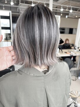 リア 布施店(Lia) バレイヤージュ