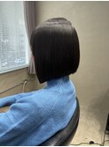 切りっぱなし前下りボブ