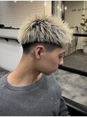 スパイキーブロンド