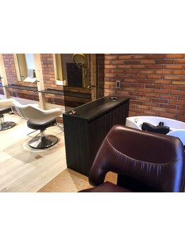 髪の状態に合わせたトリートメントをご提案♪髪の芯から美しく、しなやかな艶のある美艶ヘアに。