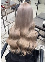 クヴェルアンドコー(Kvell&Co.)&nbsp;ハイトーン×ミルクティーベージュ　大阪・心斎橋