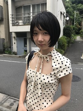 フェンヘアーアイス 中目黒(Fen.hair ici) ハイトーンホワイトブロンド×韓国風切りっぱなし小顔ボブ