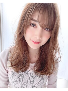 アリスバイアフロート 自由が丘(ALICe by AFLOAT) レイヤーセミディスタイル(小顔ダブルバングブランジュ