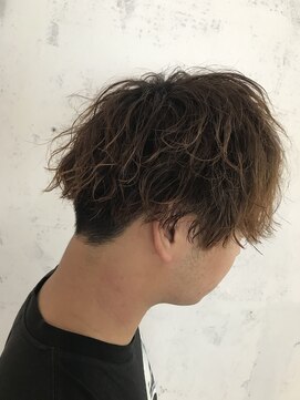 アドール(ADOR) ツイストスパイラルパーマ