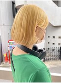 もったりボブ　金髪　抜きっぱなし　丸ボブ