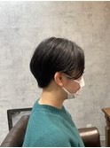 耳掛けハンサムショート