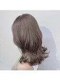 ナチュラルグレージュ