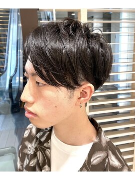 ステアケース 武蔵小杉店(stair:case) 大人メンズ/ツーブロック/センターパート/ソフトパーマ/前下がり