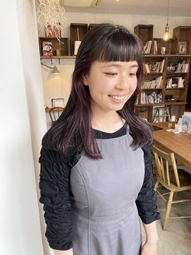 ヘアーアイストゥーレ(HAIR ICI TRE) インナーカラー イヤリングカラー パープルカラー
