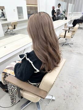 ニュート(Neut ) ブラウンベージュ