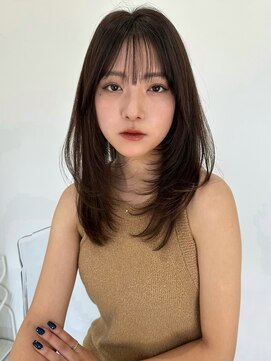 ヨロ 小岩(YOLO) レイヤーカットハイライトショートヘアイルミナカラーオージュア