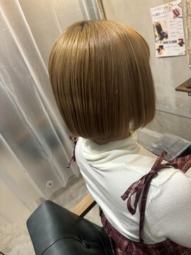 ルフレ 新宿本店2nd(Reflet) 切りっぱなしボブ