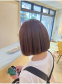 【話題の髪質改善ストレート】パツっとボブで大人可愛いヘア