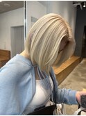 レイヤーカット冬カラーハイトーンブリーチカラーミルクティー