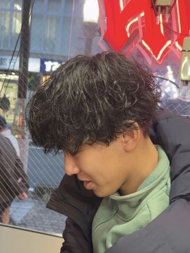 メイン(MENIN) 【Insta@hi_de0205】緩めパーマスタイル[相模大野/町田/眉毛]