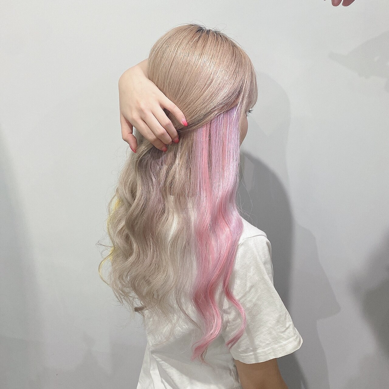 エクステで作るハイライトorインナーカラー\5000〜