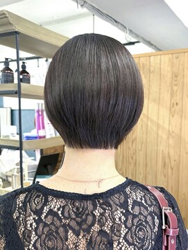 ルアン 上通り(ruen) 後ろのシルエットが鍵！丸みショート　ruen 熊本　田口紗羅