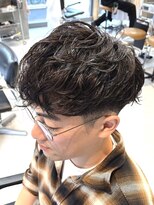 エリマ 調布(elima)&nbsp;調布メンズカット刈り上げラウンドマッシュスパイラルパーマ緩め