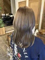 ヘアードレスビュー(hair dress V.I.E.W)&nbsp;セミロング×プラチナアッシュ