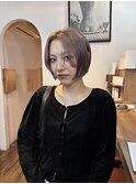 ラベンダーベージュ ボブ ショートヘア ブリーチカラー 10代20代