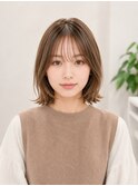 グレージュブラウン/ミディアムレイヤー/韓国巻き/顔周りカット