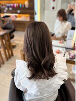 ロハスバイケンジ(LOHAS by KENJE)&nbsp;乾かすだけで可愛い♪ミディアムのコテ巻き風パーマ