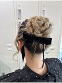 結婚式お呼ばれヘア／シニヨン
