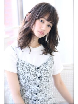 フォルテ 藤枝エピ店 くせ毛風ウェーブでこなれ感みセミロングスタイル