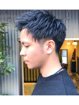 ロイ プラスアティック(roi ＋attic) 谷町６丁目美容室◆異空間美容室roi◇