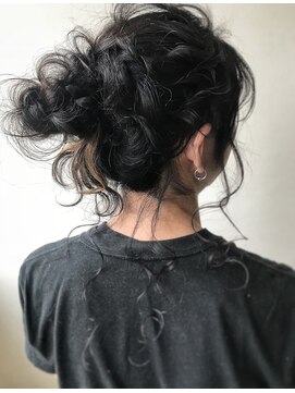 セルカ 高田馬場(CERCA) 大人可愛いお団子スタイル【CERCA高田馬場】