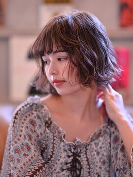 エイチ(H eitf) 原宿H[eitf]エイチ シースルーバング＊ウェーブショートボブ