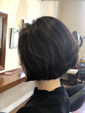 スガタ リフレクション(SUGATA reflection) グラデーションボブ