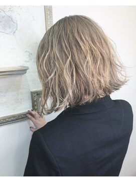 レブル(Re BuLL) ハイトーンベージュ