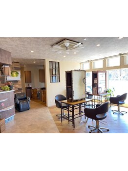 大人女性から絶大な支持！女性スタイリストによる、女性がいつまでもキレイでいるためのサロン◇[駐車場有]