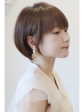 アイ(I.) 【 Ｉ. 】大人可愛い上品ストレートショート　川口