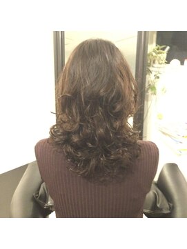 エス(S) ふわふわデジタルパーマ