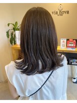ビアノバ(via nova)&nbsp;柔らかいグレージュカラー