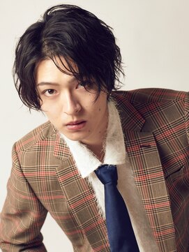 オーシャントーキョー サニー 原宿(OCEAN TOKYO Sunny) 波巻きパーマツイストスパイラルパーマツーブロックメンズ黒髪