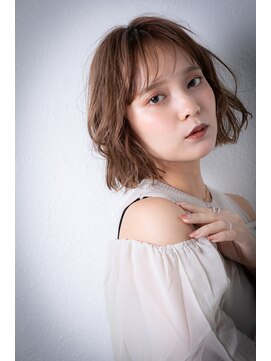 カバーヘア ブリス 上尾西口店(COVER HAIR bliss) ミルクティーカラー乾かすだけ切りっぱなしボブv上尾20代30代