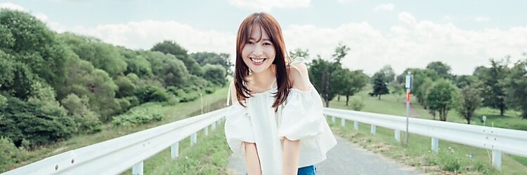 キツネ(KITSUNE)のサロンヘッダー