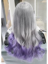 デイズ(days)&nbsp;冷たいアッシュグレージュカラー毛先パープルカラー