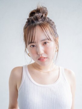 ホープスバイディア(Hope's by diar) 顔周りレイヤーお団子スタイル