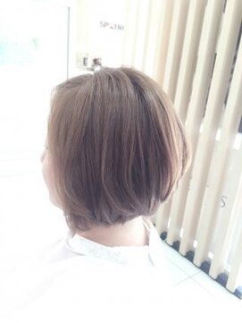 スプリング 藤沢本町(SPRING) 大人かわいいショートボブ