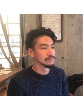 スヌーク(SNOOK) 大人ツーブロックスタイル