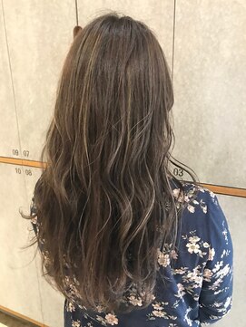 ハニー(HONEY by Chord) 細めハイライト×アッシュベージュ