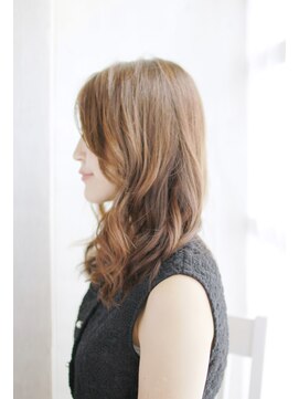 シュシュット(chouchoute) 吉祥寺ヴェールウェーブブルージュ美髪似合わせカットアシメ/066