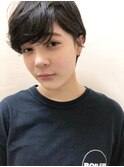 黒髮×ベリーショート