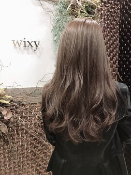ウィクシー(wixy) ツヤブラウン